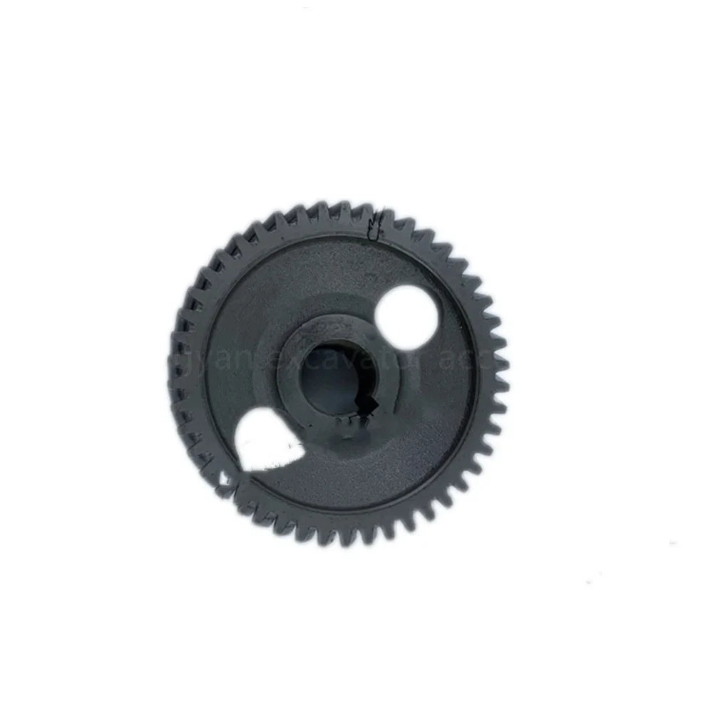 New excavator accessories excavator oil pump D782 D722 D902 engine oil pump 16851-35012 oil pump transmission gear 1G687-35662